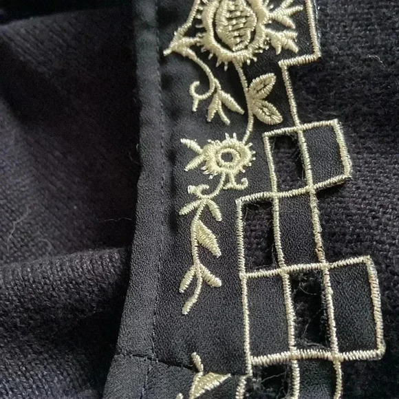 Anthropologie Field Flower Melody Maker Sweater Black Medium - Picture 5 of 5